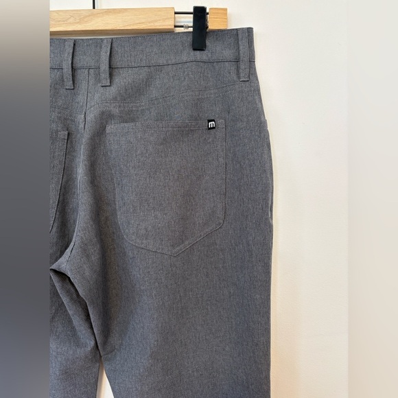 TravisMathew Open to Close Golf
Pants , sz : 32 - Picture 4 of 7